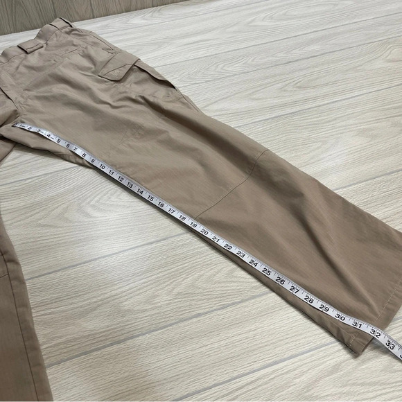 5.11 Tactical Stryke Khaki Uniform Utility Cargo Pants Men’s size 40”Wx32”L - Picture 13 of 14